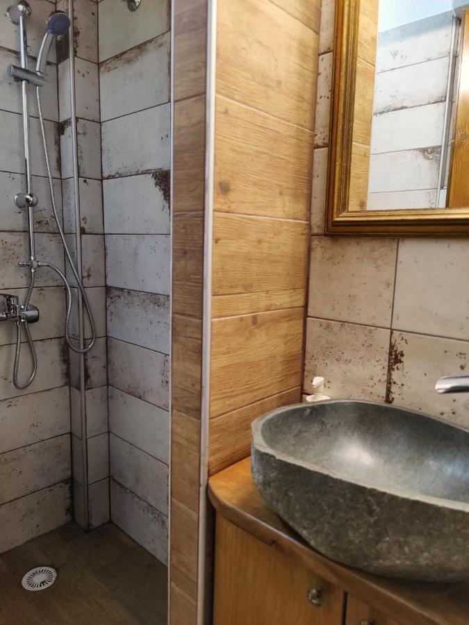 Guesthouse Theodorou Eláti Eksteriør bilde