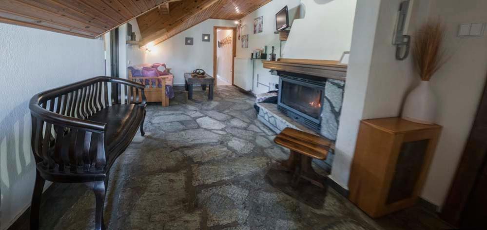 Guesthouse Theodorou Eláti Eksteriør bilde